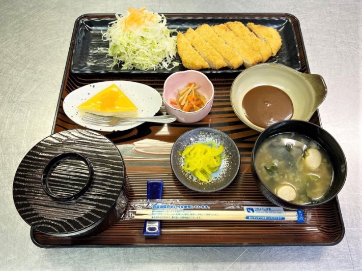豚かつ定食